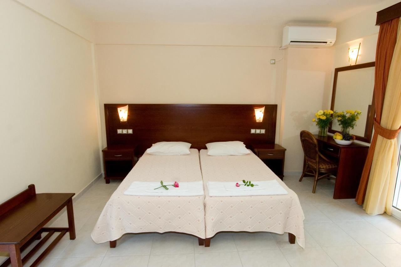 Hotel Viana Loutra Edipsou  Buitenkant foto